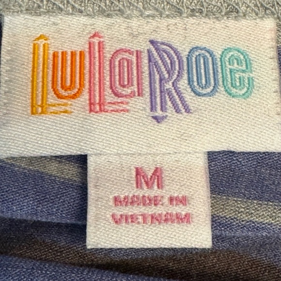 LuLaRoe Irma top, size Medium - Picture 6 of 9